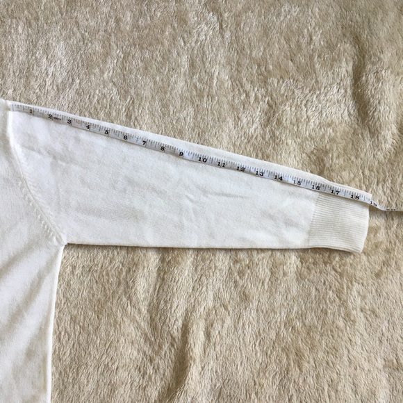 Ecru or Ivory Size S-M 100% Acrylic Long sleeve Knit Top by Ingni - Picture 12 of 12